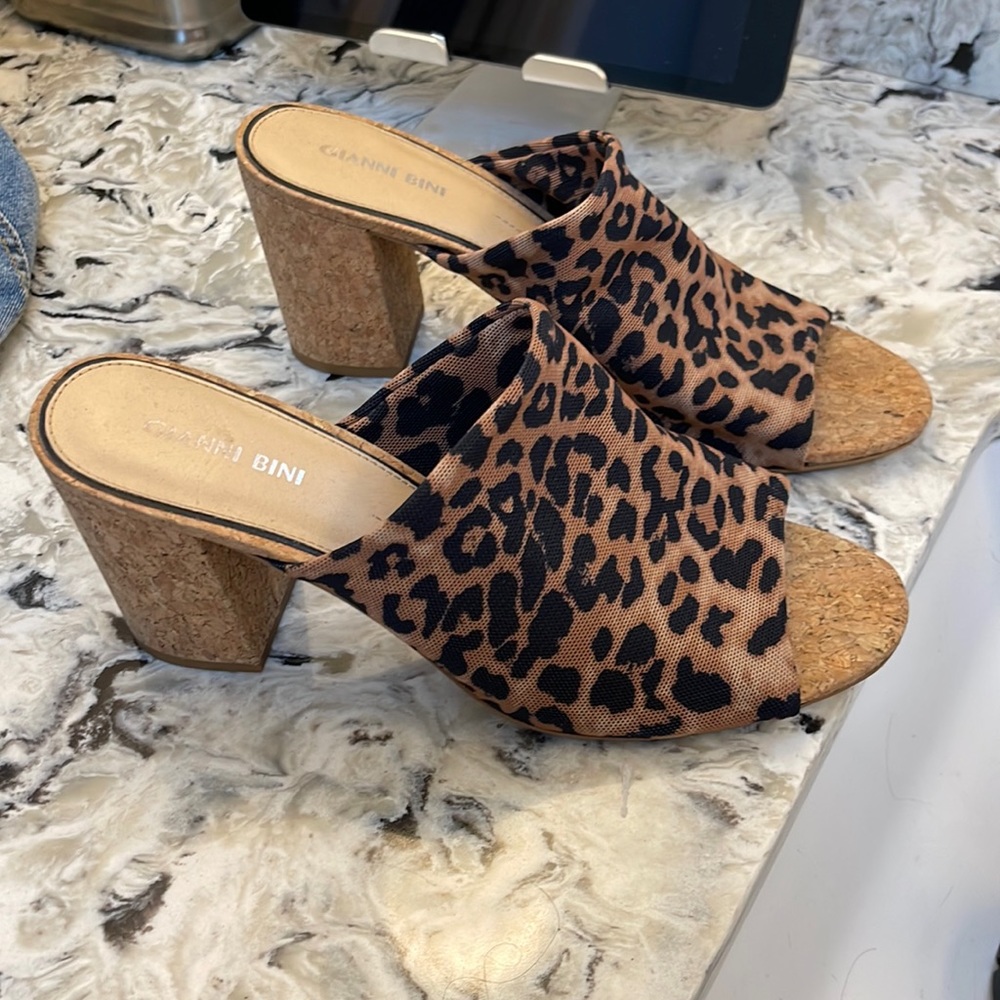 Cheetah slides Gianni Bini